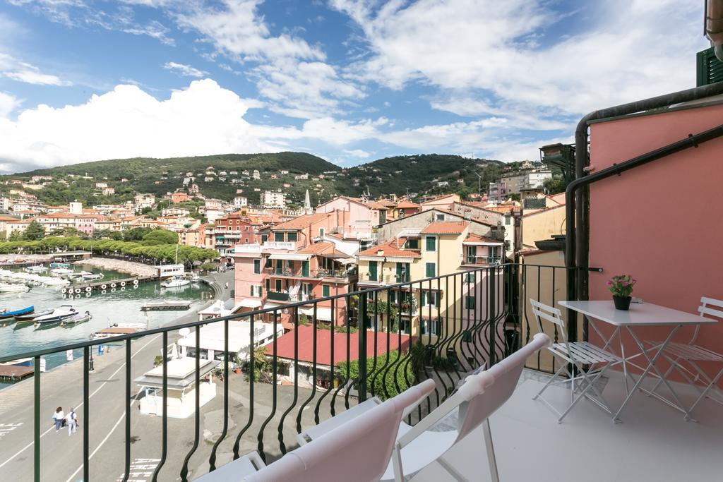 Al Molo Sea View Rooms Леричі Екстер'єр фото