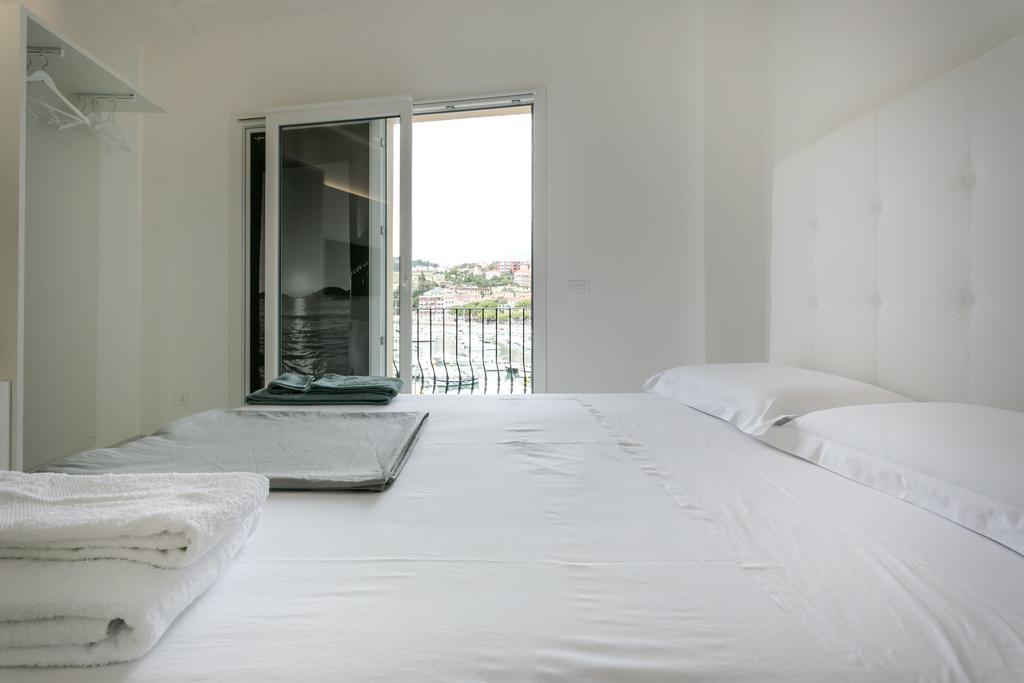 Al Molo Sea View Rooms Леричі Екстер'єр фото