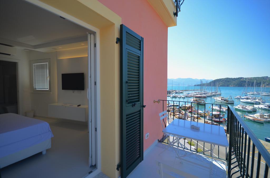 Al Molo Sea View Rooms Леричі Екстер'єр фото